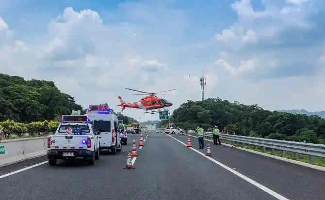 准格尔旗高速公路汽车救援案例