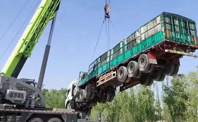 准格尔旗道路脱困救援案例